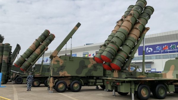 КИНЕСКЕ РАКЕТЕ ЧУВАЋЕ НЕБО НАД БЕОГРАДОМ: Ново наоружање јединица ПВО Војске Србије биће у близини великих градова КИНЕСКЕ РАКЕТЕ ЧУВАЋЕ НЕБО НАД БЕОГРАДОМ: Ново наоружање јединица ПВО Војске Србије биће у близини великих градова