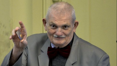 NAUČNIK IZ SRBIJE MEĐU NAJUTICAJNIJIM NA SVETU: Ivan Gutman nabolje plasiran na listi 217.097 istraživača NAUČNIK IZ SRBIJE MEĐU NAJUTICAJNIJIM NA SVETU: Ivan Gutman nabolje plasiran na listi 217.097 istraživača