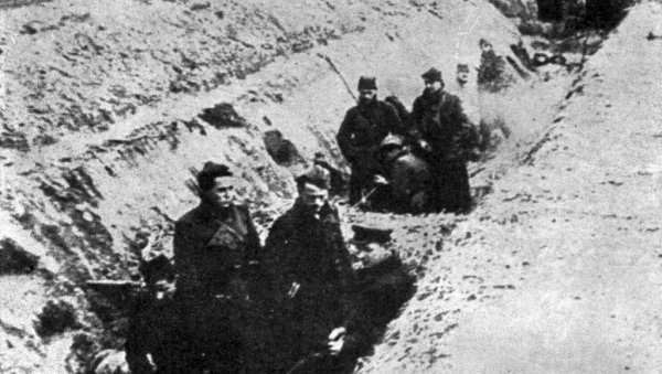 СУСРЕТ СА ИСТОРИЈОМ - СРЕМСКИ ФРОНТ: Највећа победа или непотребна српска кланица СУСРЕТ СА ИСТОРИЈОМ - СРЕМСКИ ФРОНТ: Највећа победа или непотребна српска кланица