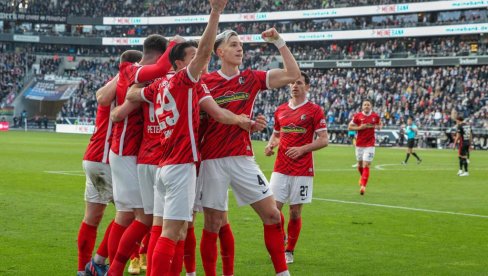 U ELITNOM DRUŠTVU NEĆE BITI ISTO: Trener napušta tim posle čak 12 godina U ELITNOM DRUŠTVU NEĆE BITI ISTO: Trener napušta tim posle čak 12 godina