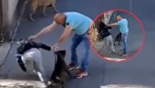 СТРАШАН И СРАМАН ВИДЕО: Мушкарац тукао жену насред улице у Земуну, шутирао и пса СТРАШАН И СРАМАН ВИДЕО: Мушкарац тукао жену насред улице у Земуну, шутирао и пса