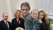 ЖЕНА ЗАРОБЉЕНОГ ПУТИНОВОГ КУМА: Притисак на Џонсона, Захарова се укључила - и то саркастично