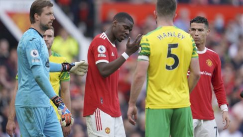 IZMEĐU DVE VATRE: Pol Pogba bira između dva fudbalska giganta IZMEĐU DVE VATRE: Pol Pogba bira između dva fudbalska giganta