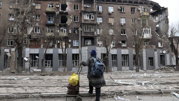 УКРАЈИНСКИ ВОЈНИЦИ У ЛАВИРИНТИМА АЗОВСТАЉА: Руководство у Кијеву наредило стрељање свих бораца који се одазову руском позиву на предају УКРАЈИНСКИ ВОЈНИЦИ У ЛАВИРИНТИМА АЗОВСТАЉА: Руководство у Кијеву наредило стрељање свих бораца који се одазову руском позиву на предају
