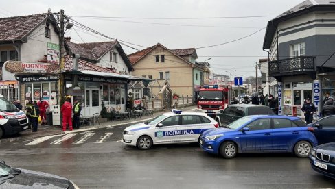 OPSADNO STANJE U NOVOM PAZARU Policija sa dugim cevima i vatrogasci upali u stan gde je živeo terorista: Od njegove žene ni traga ni glasa OPSADNO STANJE U NOVOM PAZARU Policija sa dugim cevima i vatrogasci upali u stan gde je živeo terorista: Od njegove žene ni traga ni glasa