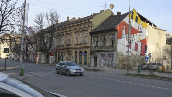 ОПТУЖНИЦА ПРОТИВ НАСИЛНИКА У ПАДИНИ: Прети му затворска казна до четири године ОПТУЖНИЦА ПРОТИВ НАСИЛНИКА У ПАДИНИ: Прети му затворска казна до четири године