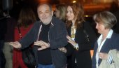 SERENADA NA MESEČINI: Dopunjeno izdanje zbirke pesama Dodir svile Đorđa Balaševića SERENADA NA MESEČINI: Dopunjeno izdanje zbirke pesama Dodir svile Đorđa Balaševića