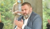 PITA KOD ŠMITA Urenbesan video kruži društvenim mrežama, odbornik predložio novi posao za Nemca