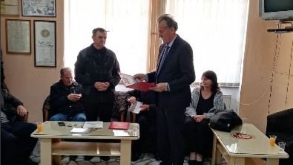 УРУЧЕНО ПРИЗНАЊЕ РЕПУБЛИЧКОГ ОДБОРА СУБНОРА: Ово су имена добитника УРУЧЕНО ПРИЗНАЊЕ РЕПУБЛИЧКОГ ОДБОРА СУБНОРА: Ово су имена добитника