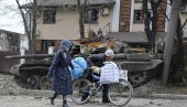 „ЗАШТО СЕ КРИЈЕТЕ КАО ПАЦОВИ?“: Екстремисти батаљона „Азов“ крију се иза стараца „ЗАШТО СЕ КРИЈЕТЕ КАО ПАЦОВИ?“: Екстремисти батаљона „Азов“ крију се иза стараца
