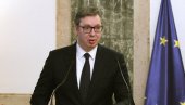 ВУЧИЋ СЕ ОБРАТИО ЈАВНОСТИ: Забринут сам због претњи које долазе из Приштине