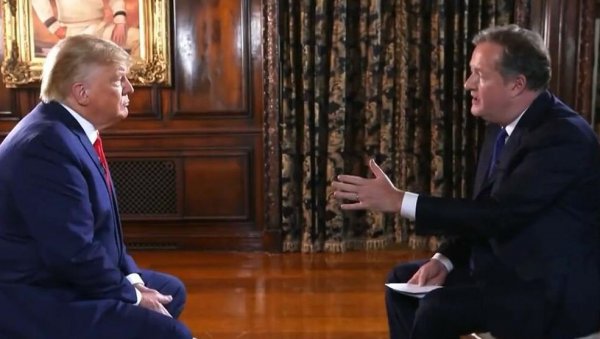 ТРАМП ПОБЕСНЕО НА ПОЗНАТОГ НОВИНАРА! Бесан напустио интервју после једног питања (ВИДЕО) ТРАМП ПОБЕСНЕО НА ПОЗНАТОГ НОВИНАРА! Бесан напустио интервју после једног питања (ВИДЕО)