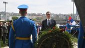 ВУЧИЋ НА ОБЕЛЕЖАВАЊУ ДАНА СЕЋАЊА НА ЖРТВЕ ХОЛОКАУСТА: Свака реч је сувишна, свака суза оправдана - Србија жели мир (ВИДЕО) ВУЧИЋ НА ОБЕЛЕЖАВАЊУ ДАНА СЕЋАЊА НА ЖРТВЕ ХОЛОКАУСТА: Свака реч је сувишна, свака суза оправдана - Србија жели мир (ВИДЕО)