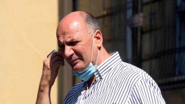 ШАРИЋ И АДВОКАТ УГОВАРАЛИ НАПАДЕ НА СВЕДОКЕ? План био да се дигне у ваздух возило ваљевског бизнисмена ШАРИЋ И АДВОКАТ УГОВАРАЛИ НАПАДЕ НА СВЕДОКЕ? План био да се дигне у ваздух возило ваљевског бизнисмена