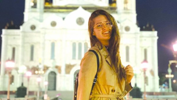 СТАША У МОСКВУ ВЕРУЈЕ: Млада Српкиња једини страни постдипломски студент на престижној МХТ академији СТАША У МОСКВУ ВЕРУЈЕ: Млада Српкиња једини страни постдипломски студент на престижној МХТ академији