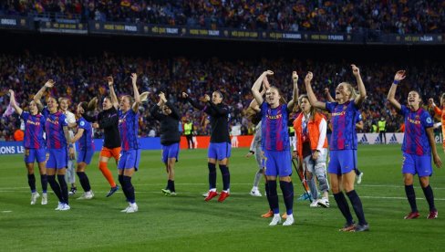 ПРЕДЛОЗИ ЗА ГОЛОВЕ: Тип издваја - ви бирате