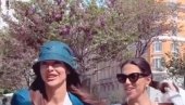 ЛУД ПРОВОД У РИМУ: Анастасија за Васкрс са пријатељима у Италији (ФОТО/ВИДЕО) ЛУД ПРОВОД У РИМУ: Анастасија за Васкрс са пријатељима у Италији (ФОТО/ВИДЕО)