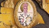 „ОВО ЈЕ ЧУДО“: Икона пала са зида током земљотреса, лик свеца остао неоштећен „ОВО ЈЕ ЧУДО“: Икона пала са зида током земљотреса, лик свеца остао неоштећен