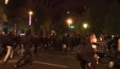 ПРОТЕСТИ ЗБОГ ПОБЕДЕ МАКРОНА, СУКОБИ С ПОЛИЦИЈОМ: Ни десница, ни либерали (ВИДЕО) ПРОТЕСТИ ЗБОГ ПОБЕДЕ МАКРОНА, СУКОБИ С ПОЛИЦИЈОМ: Ни десница, ни либерали (ВИДЕО)