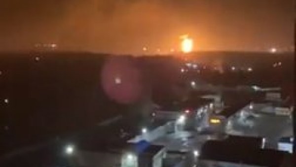 РУСКО МИНИСТАРСТВО ЕНЕРГЕТИКЕ САОПШТИЛО: Велики пожар у складишту у Брјанску неће довести до несташице горива РУСКО МИНИСТАРСТВО ЕНЕРГЕТИКЕ САОПШТИЛО: Велики пожар у складишту у Брјанску неће довести до несташице горива
