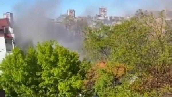 ГОРЕЛА ПОРОДИЧНА КУЋА: Локализован пожар на Врачару, нема повређених ГОРЕЛА ПОРОДИЧНА КУЋА: Локализован пожар на Врачару, нема повређених