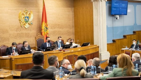 ИЗБОР У КРЊОЈ СКУПШТИНИ: Уочи седнице парламента и овере мандата мањинске Владе ИЗБОР У КРЊОЈ СКУПШТИНИ: Уочи седнице парламента и овере мандата мањинске Владе