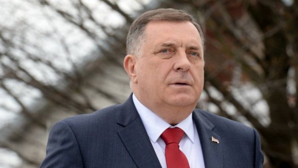 ДОДИК О СЕЋАЊУ НА ХОЛОКАУСТ: Срби и Јевреји братски народ по страдању ДОДИК О СЕЋАЊУ НА ХОЛОКАУСТ: Срби и Јевреји братски народ по страдању