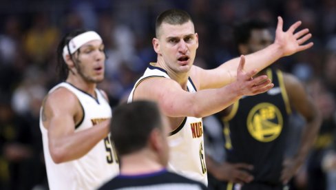 AMERI LJUTI, POMINJU I HITLERA: Nikola Jokić je izgovorio rečenicu koje je mnoge razbesnela AMERI LJUTI, POMINJU I HITLERA: Nikola Jokić je izgovorio rečenicu koje je mnoge razbesnela