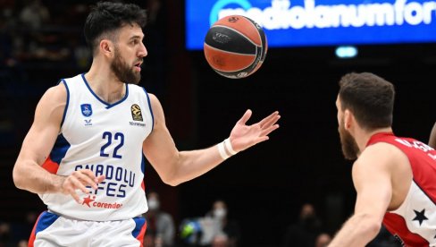 BILI SMO NERVOZNI U PRVOM DELU: Micić i Ataman izneli utiske posle meča Efes - Zvezda BILI SMO NERVOZNI U PRVOM DELU: Micić i Ataman izneli utiske posle meča Efes - Zvezda
