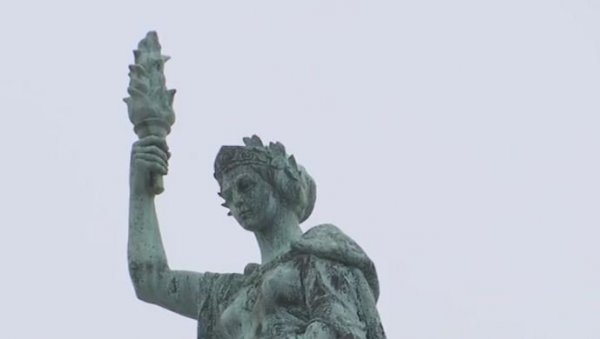И СРБИЈА ИМА КИП СЛОБОДЕ: Статуа од три метра тешка је скоро тону, налази се у центру Београда и многи је – не виде (ФОТО) И СРБИЈА ИМА КИП СЛОБОДЕ: Статуа од три метра тешка је скоро тону, налази се у центру Београда и многи је – не виде (ФОТО)