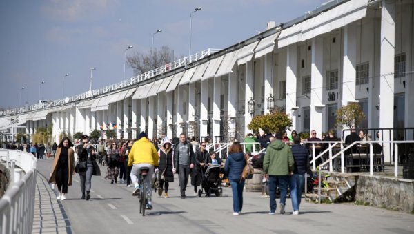 ЗА СТАН НА ДАН ОД 25 ДО ЧАК 150 ЕВРА: Попуњени капацитети приватног смештаја у неколико наредних дана ЗА СТАН НА ДАН ОД 25 ДО ЧАК 150 ЕВРА: Попуњени капацитети приватног смештаја у неколико наредних дана
