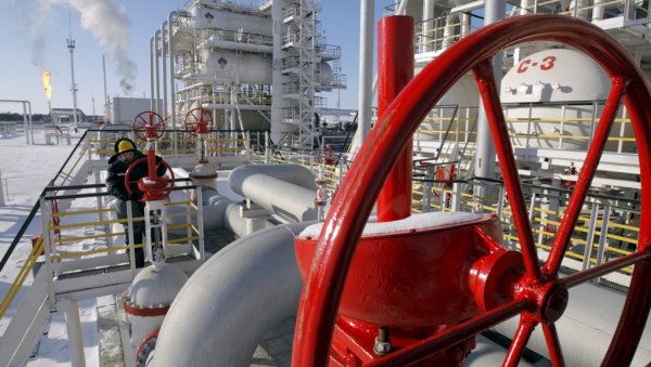 РУСИЈА ИМА ОДГОВОР НА САНКЦИЈЕ ЕУ: Москва жели контролу над изворима гаса из којих Европа планира снабдевање