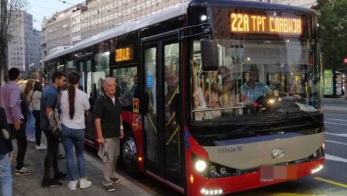 CENTAR BEOGRADA ZATVOREN OD 10 ČASOVA DO PODNEVA: Autobusi menjaju trase - detaljan spisak izmena CENTAR BEOGRADA ZATVOREN OD 10 ČASOVA DO PODNEVA: Autobusi menjaju trase - detaljan spisak izmena