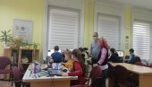 DEČIJE RADIONICE U ZRENJANINU: Upoznavanje najmlađih sa programiranjem i robotikom DEČIJE RADIONICE U ZRENJANINU: Upoznavanje najmlađih sa programiranjem i robotikom