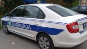 UDES NA MIRIJEVSKOM BULEVARU: Dva automobila potpuno uništena (FOTO)