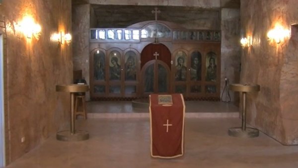 СРПСКА ЦРКВА ПОД ЗЕМЉОМ У АУСТРАЛИЈИ: Погледајте невероватне призоре (ФОТО/ВИДЕО) СРПСКА ЦРКВА ПОД ЗЕМЉОМ У АУСТРАЛИЈИ: Погледајте невероватне призоре (ФОТО/ВИДЕО)
