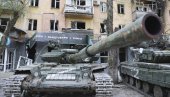РАТ У УКРАЈИНИ: Британија најављује нову војну помоћ, СЗО прикупља доказе о могућим ратним злочинима (ВИДЕО) РАТ У УКРАЈИНИ: Британија најављује нову војну помоћ, СЗО прикупља доказе о могућим ратним злочинима (ВИДЕО)