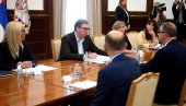 ВУЧИЋ СЕ САСТАО СА БРАМЕРЦОМ: Разговори о сарадњи, ратним злочинима и несталима ВУЧИЋ СЕ САСТАО СА БРАМЕРЦОМ: Разговори о сарадњи, ратним злочинима и несталима