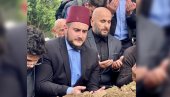 ПОНОВО САХРАЊЕН МУАМЕР ЗУКОРЛИЋ: Опроштај од Муфтије у Новом Пазару (ФОТО) ПОНОВО САХРАЊЕН МУАМЕР ЗУКОРЛИЋ: Опроштај од Муфтије у Новом Пазару (ФОТО)