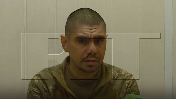 ХРВАТ ЗАРОБЉЕН У УКРАЈИНИ! Вјекослав покушао да се пробије из Мариупоља и пао у руке Русима, тврди да је донео погрешну одлуку (ФОТО/ВИДЕО) ХРВАТ ЗАРОБЉЕН У УКРАЈИНИ! Вјекослав покушао да се пробије из Мариупоља и пао у руке Русима, тврди да је донео погрешну одлуку (ФОТО/ВИДЕО)