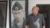 ПЉЕСКАВИЦА ПОД ПУТИНОМ: Легенда Трговишта Мирисом Роштиља обојио град на Трипушници ПЉЕСКАВИЦА ПОД ПУТИНОМ: Легенда Трговишта Мирисом Роштиља обојио град на Трипушници