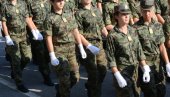 ПРЕДСЕДНИК ВУЧИЋ О ВРАЋАЊУ ВОЈНОГ РОКА: Угледам се на на најразвијеније земље ПРЕДСЕДНИК ВУЧИЋ О ВРАЋАЊУ ВОЈНОГ РОКА: Угледам се на на најразвијеније земље