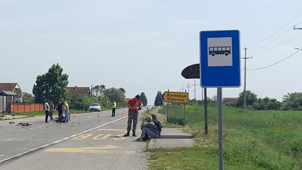 ДЕТЕ ИЗДАХНУЛО У БОЛНИЦИ, МАЈКА ПОГИНУЛА НА МЕСТУ: Трећа жртва стравичног судара аутомобила и мотора код Шапца ДЕТЕ ИЗДАХНУЛО У БОЛНИЦИ, МАЈКА ПОГИНУЛА НА МЕСТУ: Трећа жртва стравичног судара аутомобила и мотора код Шапца