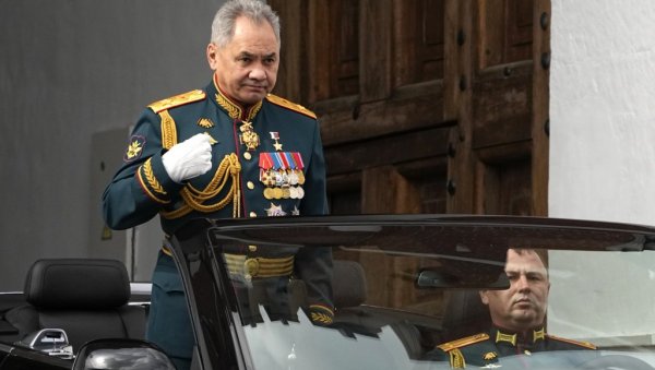 ШТА ЈЕ СВЕ ЗАПЛЕЊЕНО ДО САД: Шојгу открио шта Русија ради са заробљеном војном опремом у Украјини ШТА ЈЕ СВЕ ЗАПЛЕЊЕНО ДО САД: Шојгу открио шта Русија ради са заробљеном војном опремом у Украјини