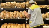 ИМАМО НАЈЈЕФТИНИЈИ ХЛЕБ У ЕРВОПИ Вучић: Србија нема проблем са храном ИМАМО НАЈЈЕФТИНИЈИ ХЛЕБ У ЕРВОПИ Вучић: Србија нема проблем са храном