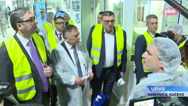 ВУЧИЋ ПОРУЧИО: Заједнички можемо да направимо много тога ВУЧИЋ ПОРУЧИО: Заједнички можемо да направимо много тога