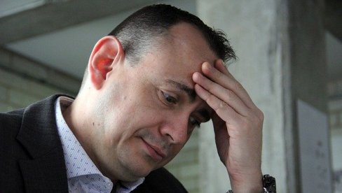 SIMPTOMI SU OTOK I TEMPERATURA Hirurg otkriva: Kamen se formira i u pljuvačnim žlezdama