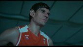 BOBI PONOVO U HIT FILMU: Marjanović u dresu Hemofarma dominira uz Adama Sendlera BOBI PONOVO U HIT FILMU: Marjanović u dresu Hemofarma dominira uz Adama Sendlera