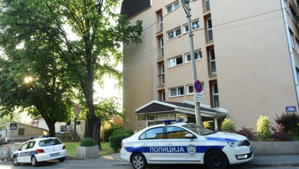 НОВЕ ДОЈАВЕ О БОМБАМА: Полиција у Студентском дому Патрис Лумумба на Звездари, евакуисана и Војна академија НОВЕ ДОЈАВЕ О БОМБАМА: Полиција у Студентском дому Патрис Лумумба на Звездари, евакуисана и Војна академија