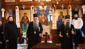 PORFIRIJE POD OSTROGOM: Patrijarh srpski stigao je u manastir u navečerje praznika Svetog Vasilija Ostroškog